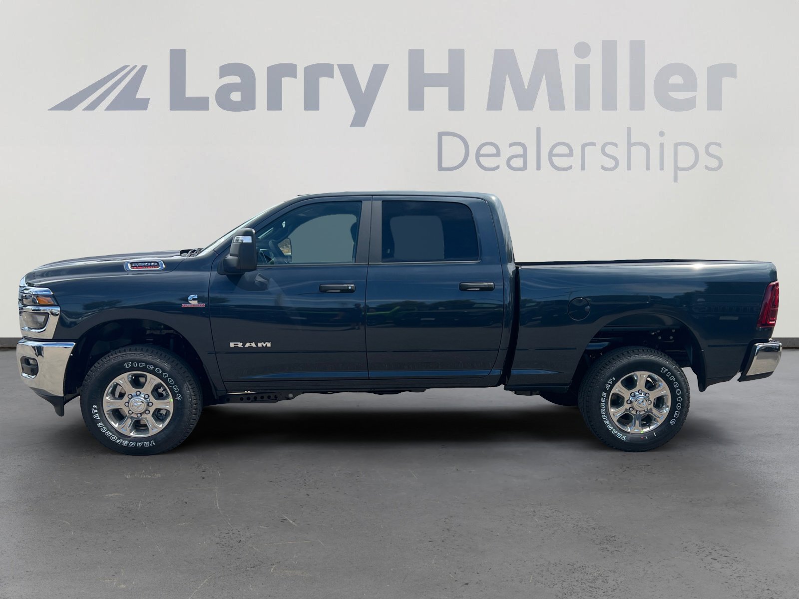 2025 Ram 2500 Big Horn photo 3