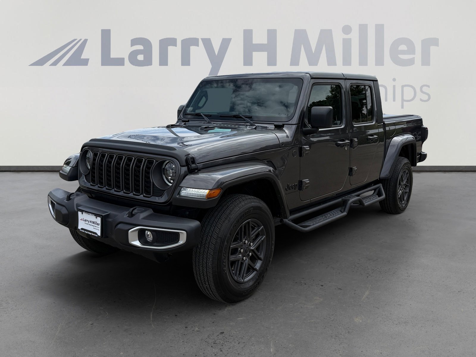 2024 Jeep Gladiator Sport S's photo