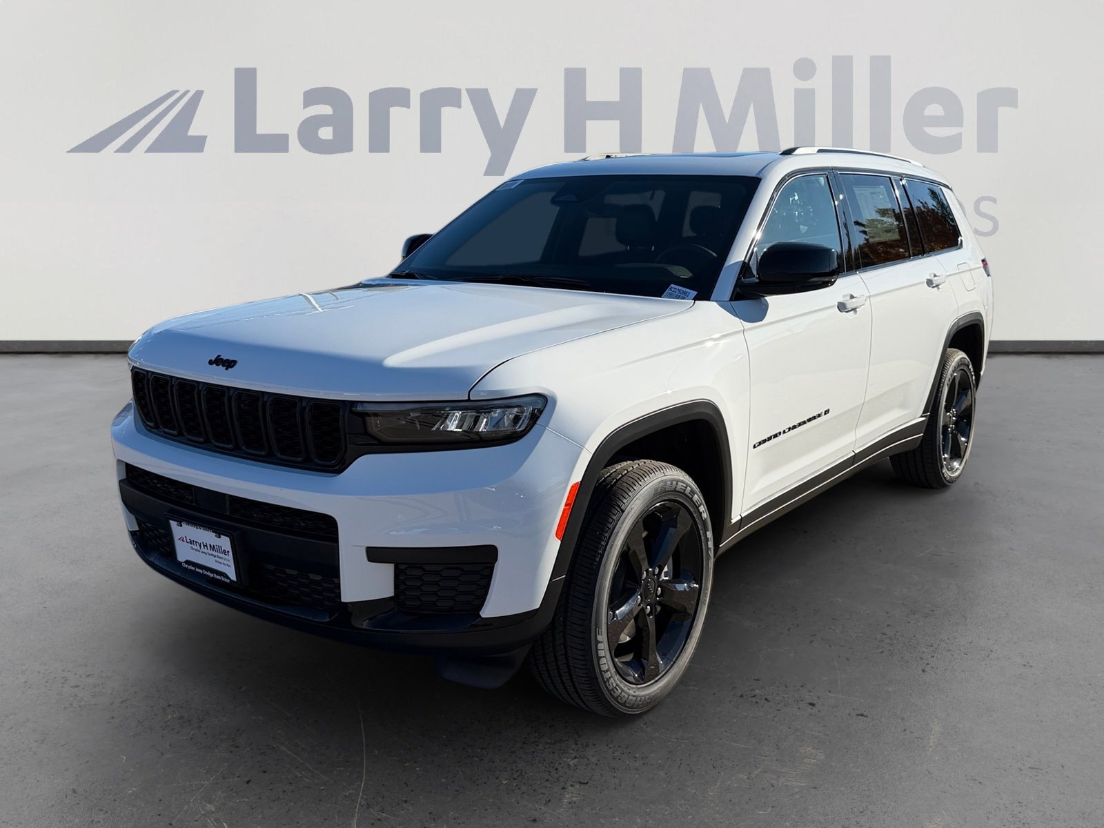 2025 Jeep Grand Cherokee L Altitude's photo