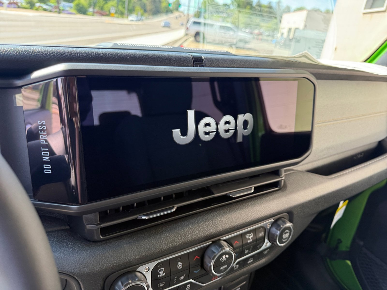 2025 Jeep Gladiator Willys - Photo 12