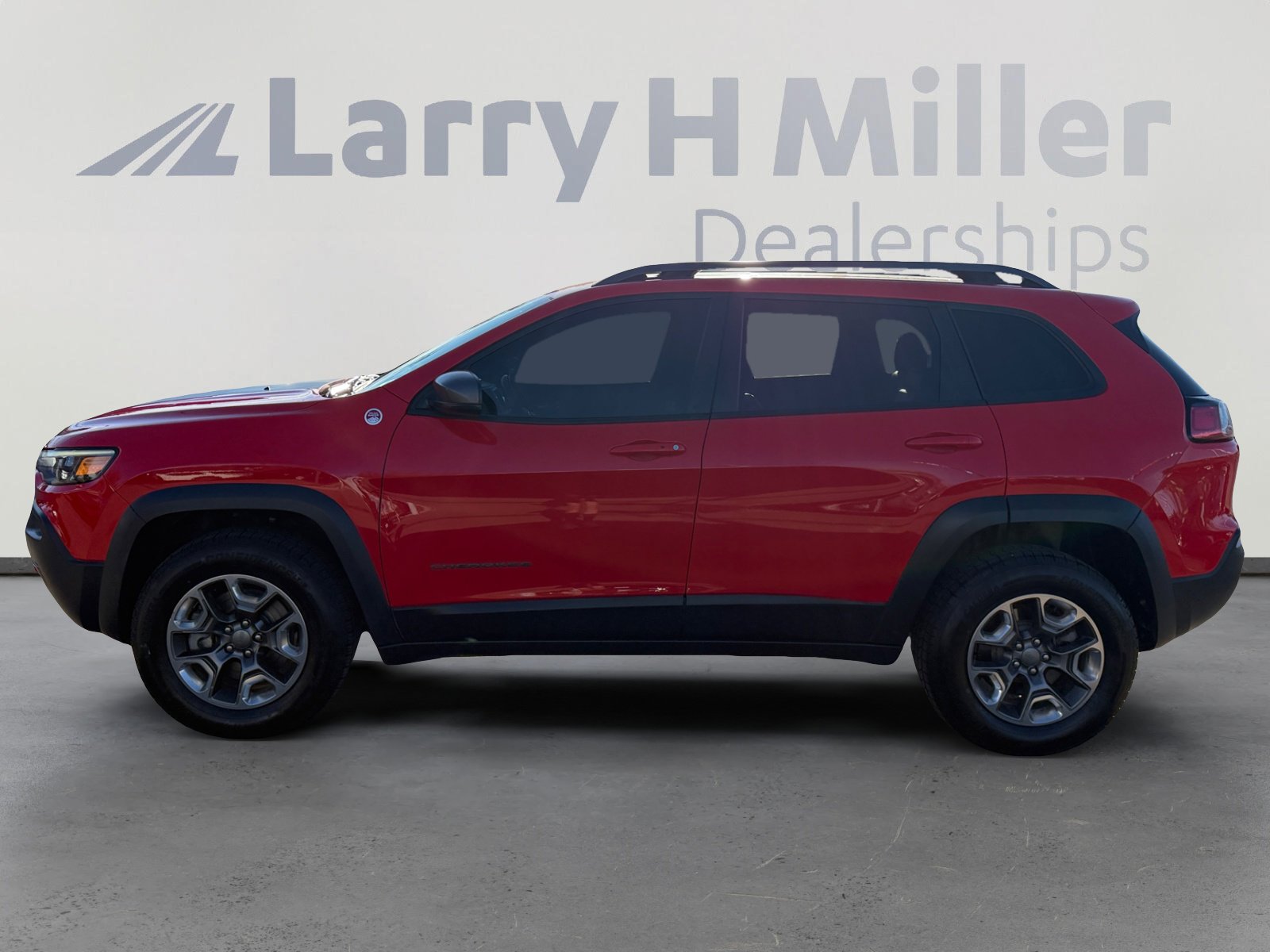 2019 Jeep Cherokee Trailhawk photo 3