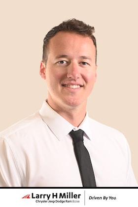 Staff member Liam from ID_e737e9bcf4ce