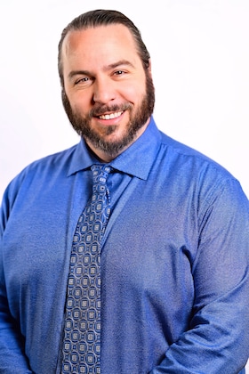 Staff member Dustin Archer from ID_27af125e9689