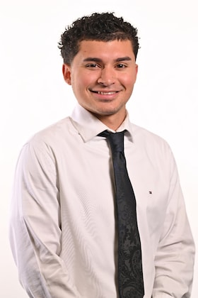 Staff member Hexor Cruz from ID_e737e9bcf4ce