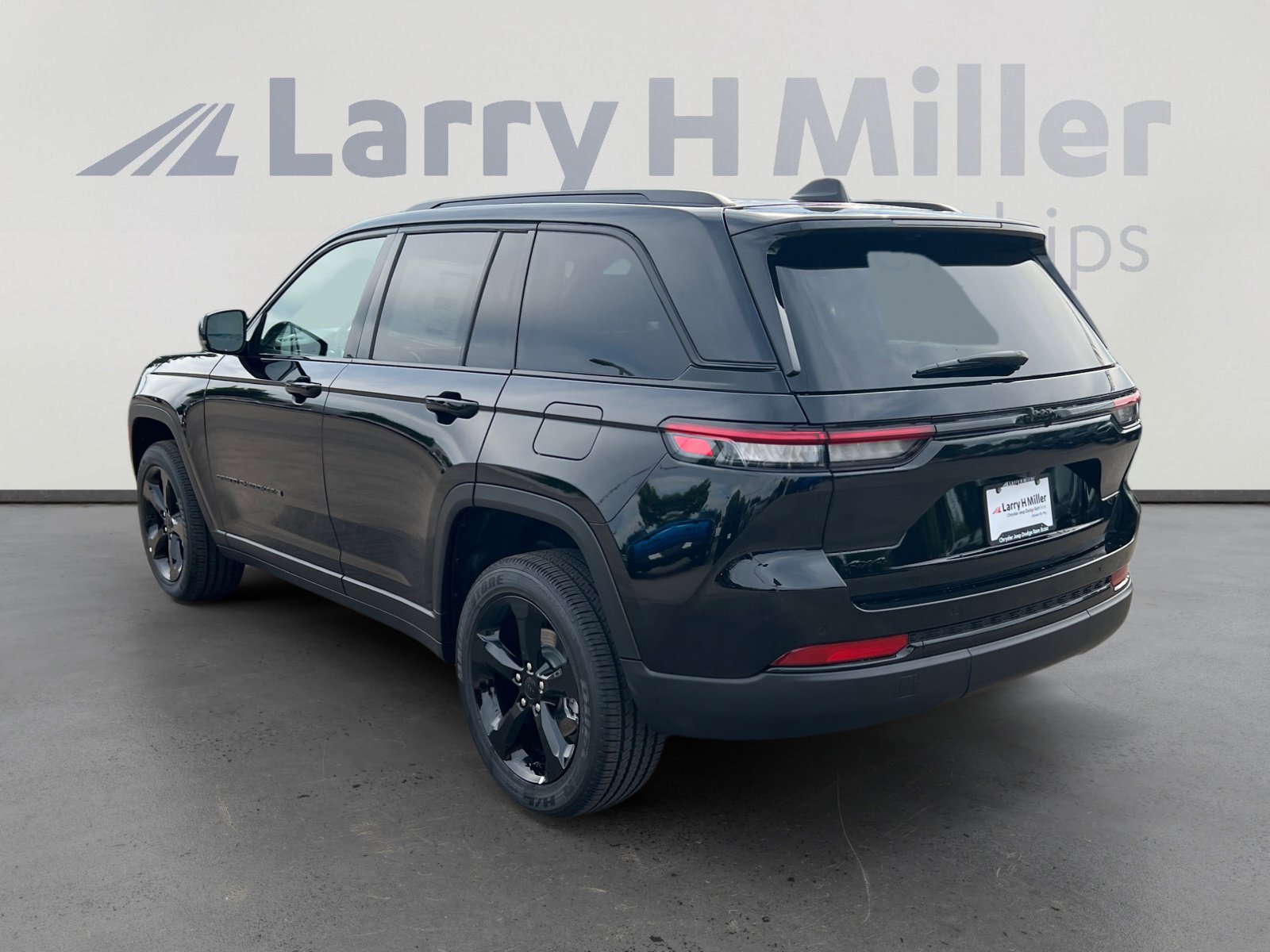 2025 Jeep Grand Cherokee Altitude X photo 5