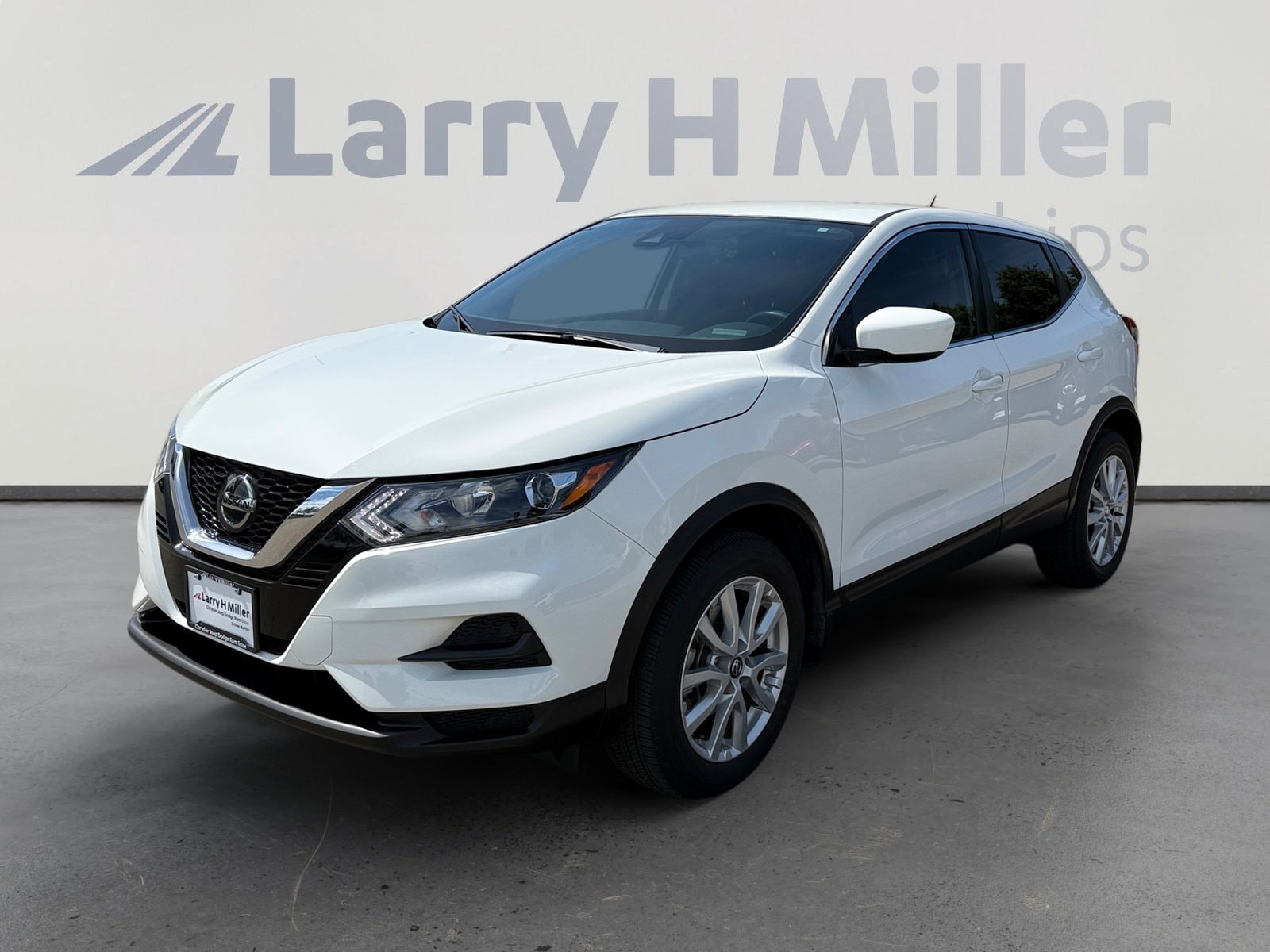 2022 Nissan Rogue Sport S AWD's photo