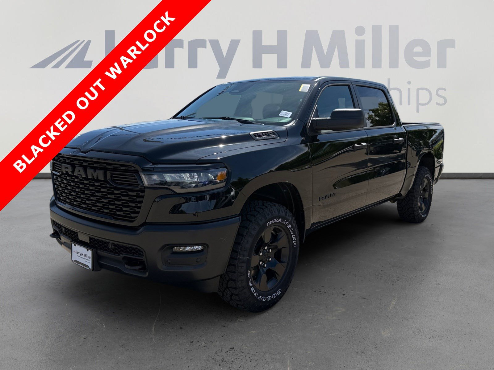 2026 RAM 1500 Warlock 4x4 Crew Cab 5'7's photo