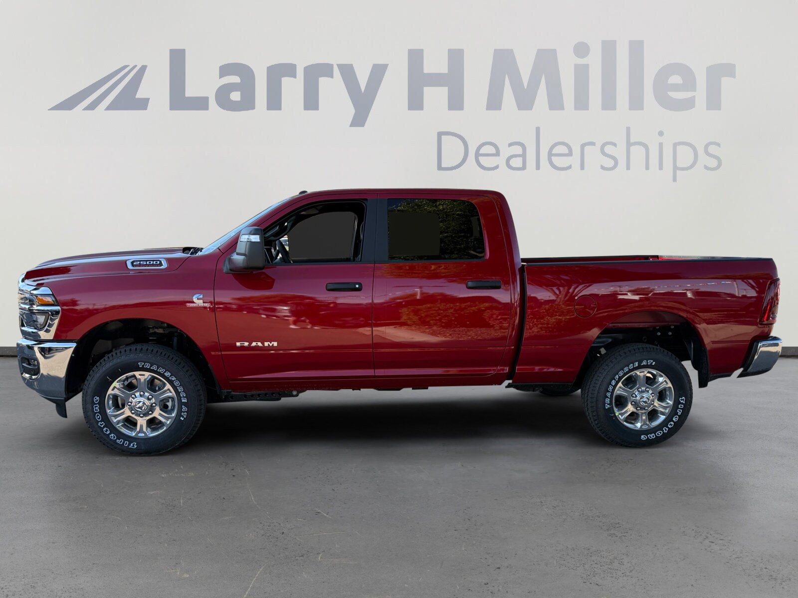 2025 Ram 2500 Big Horn photo 3