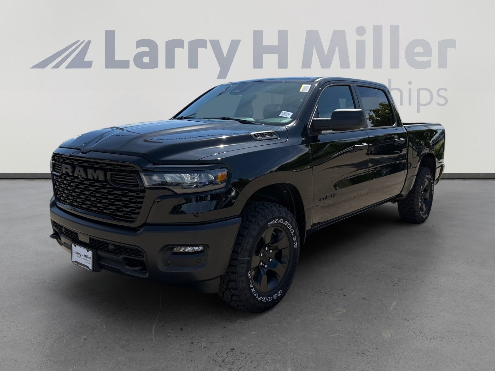 2026 RAM 1500 Warlock 4x4 Crew Cab 5'7's photo
