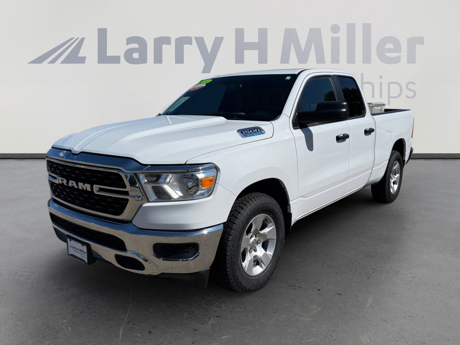 2023 RAM 1500 Big Horn/Lone Star 4x4 Quad Cab 6'4's photo