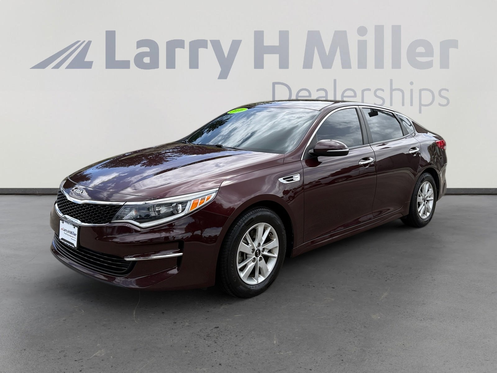 2016 Kia Optima LX AT's photo