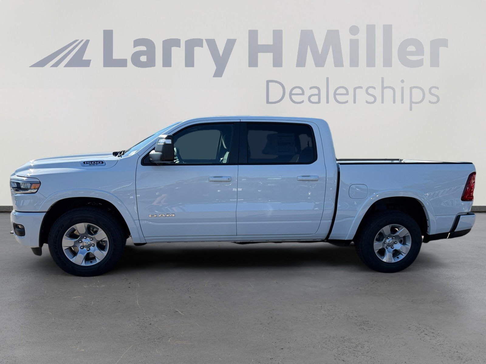 2025 Ram 1500 Big Horn photo 3