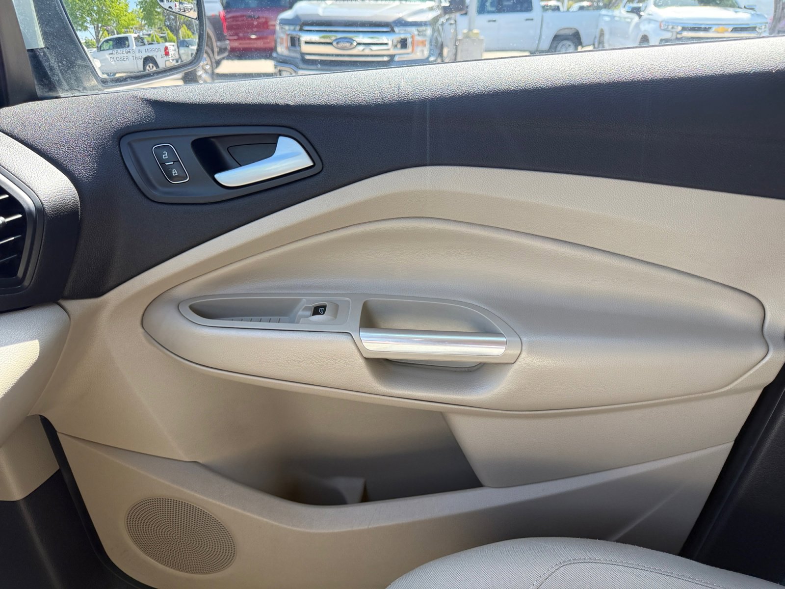 2019 Ford Escape SE - Photo 17