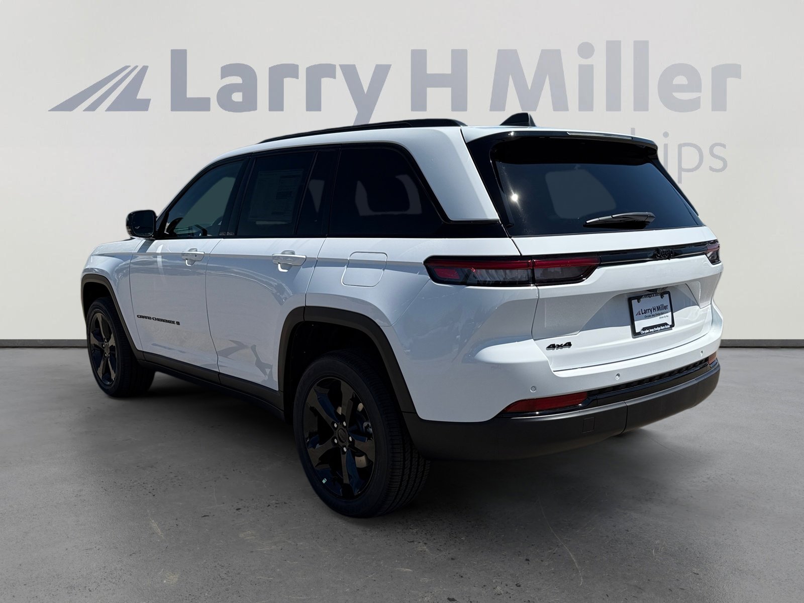 2025 Jeep Grand Cherokee Altitude X photo 5