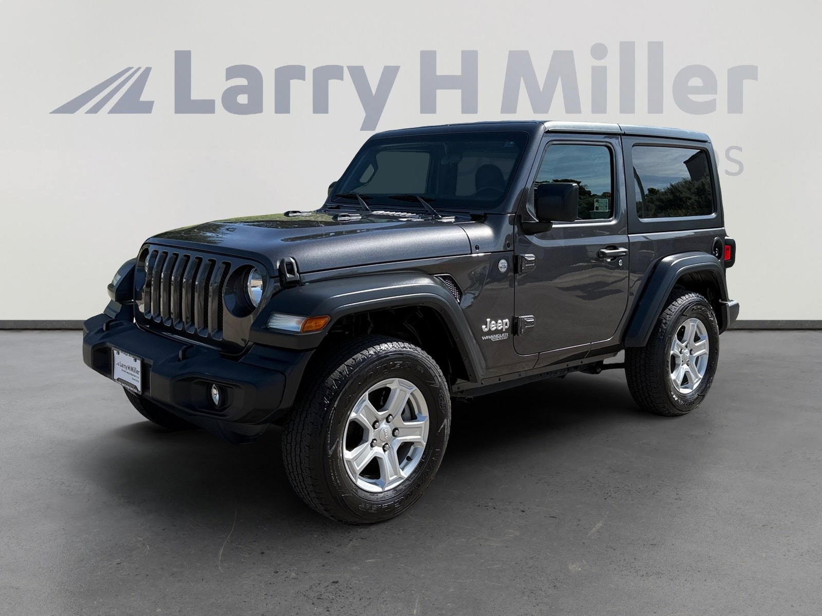 2019 Jeep Wrangler Sport S's photo