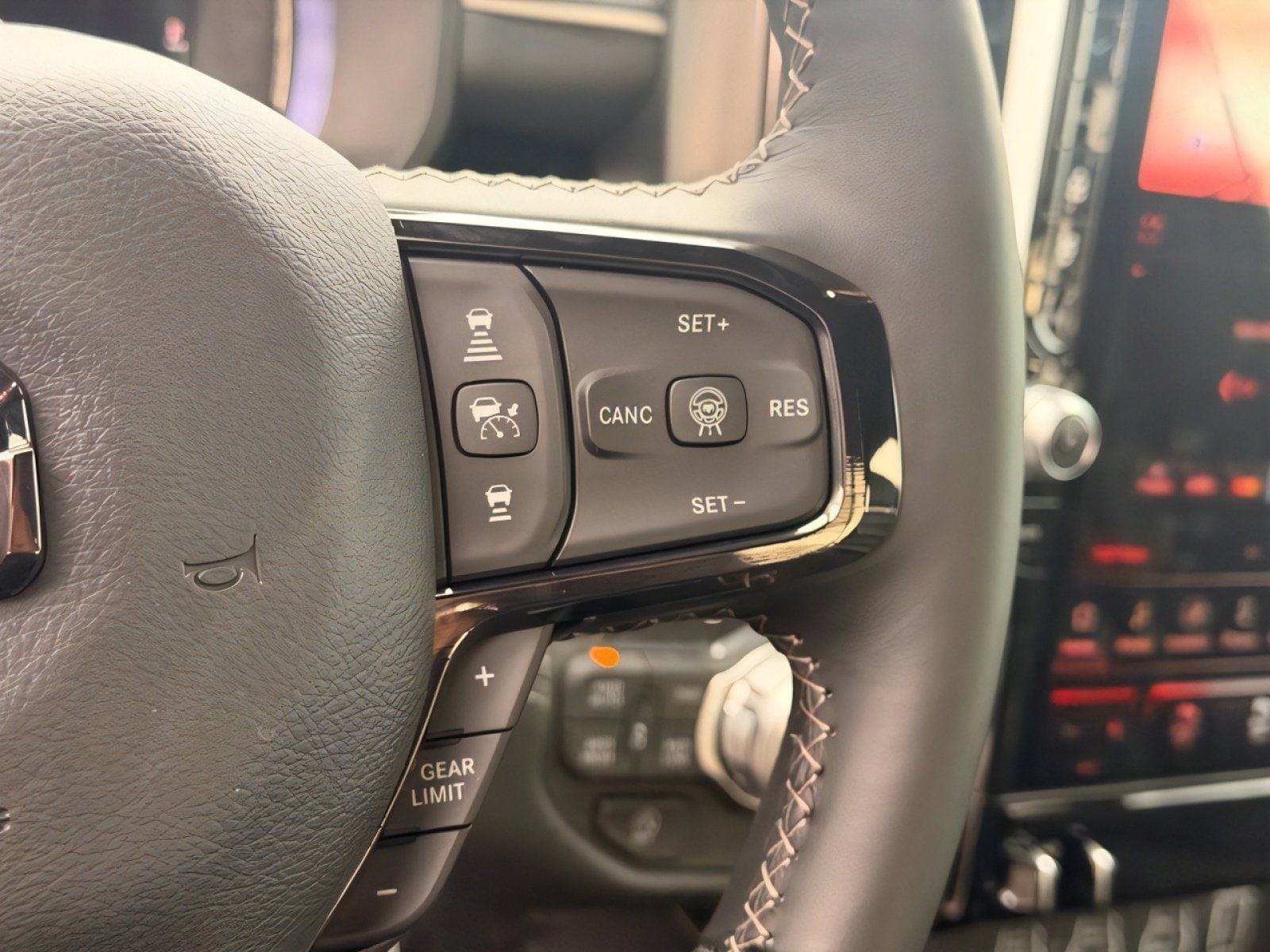 2026 RAM 1500 Limited - Photo 25