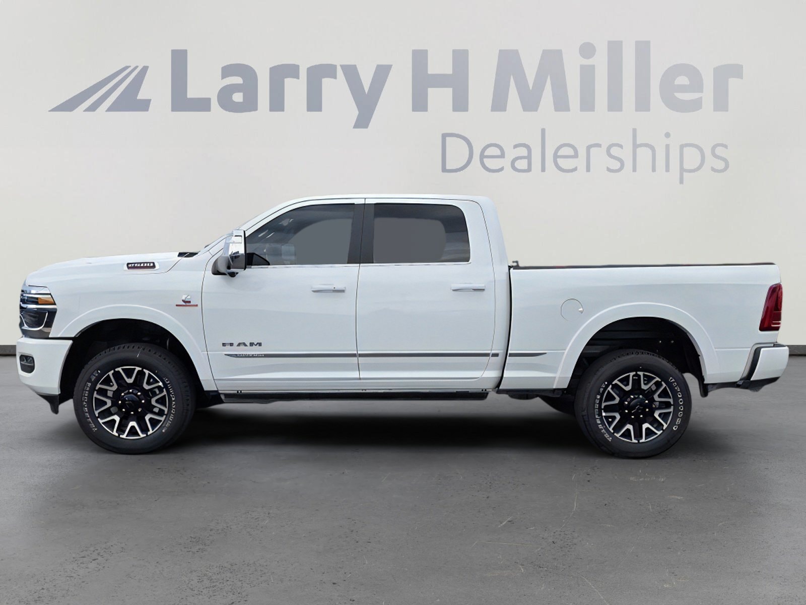 2026 RAM 2500 Limited - Photo 3
