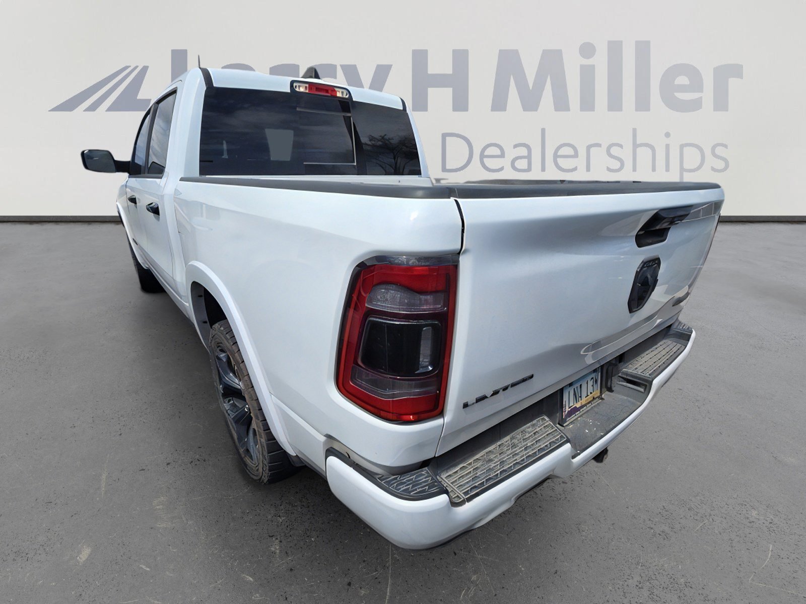 2023 Ram 1500 Limited photo 3