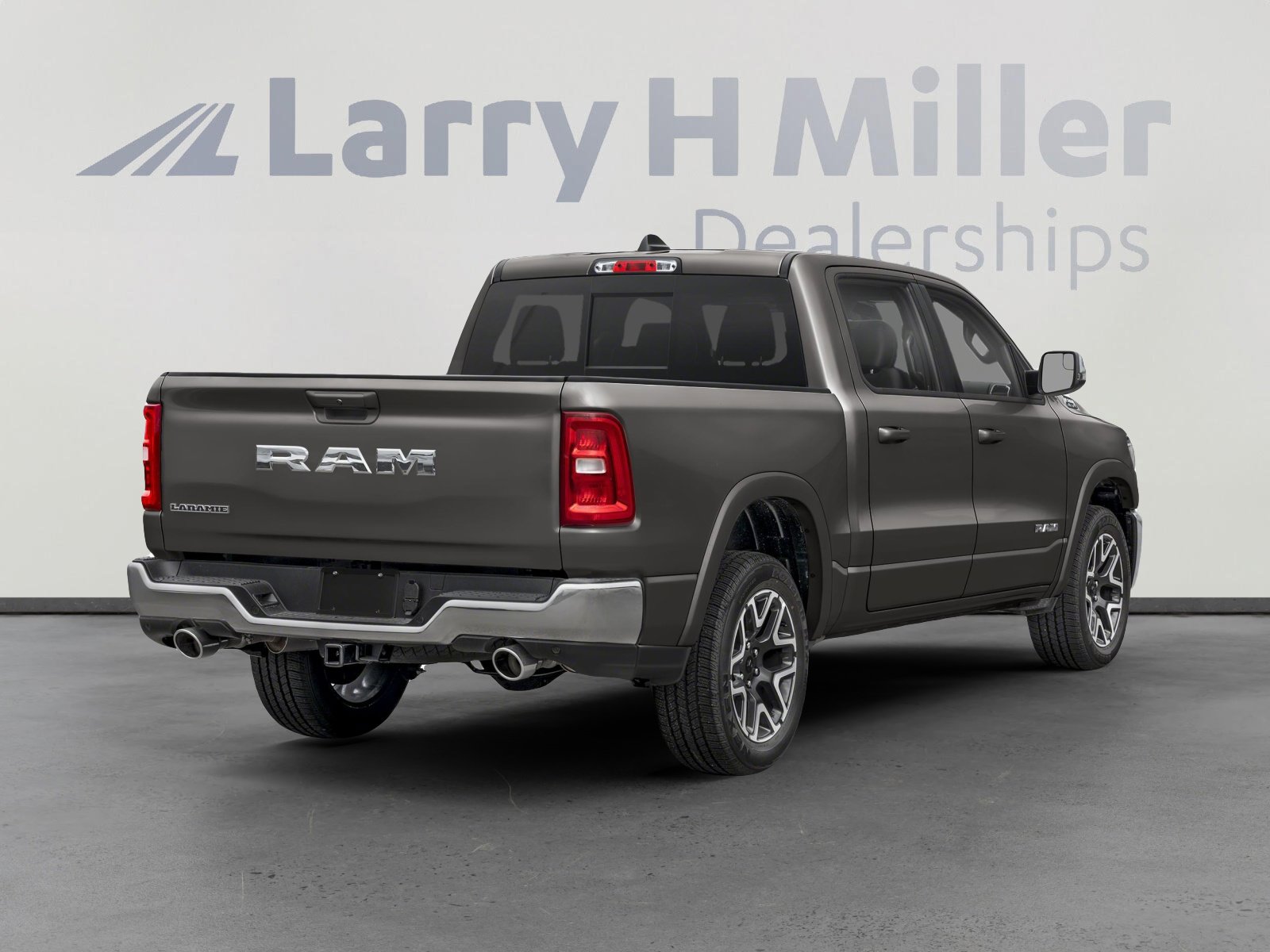 2026 Ram 1500 Laramie photo 3