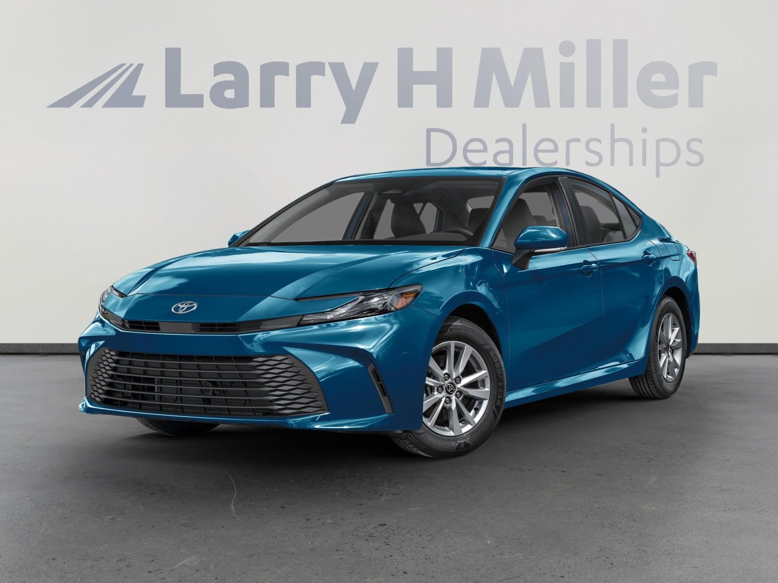 2025 Toyota Camry LE Hybrid's photo