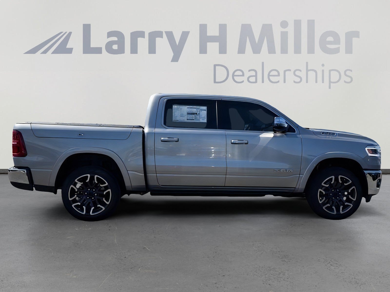 2026 RAM 1500 Limited Longhorn - Photo 9
