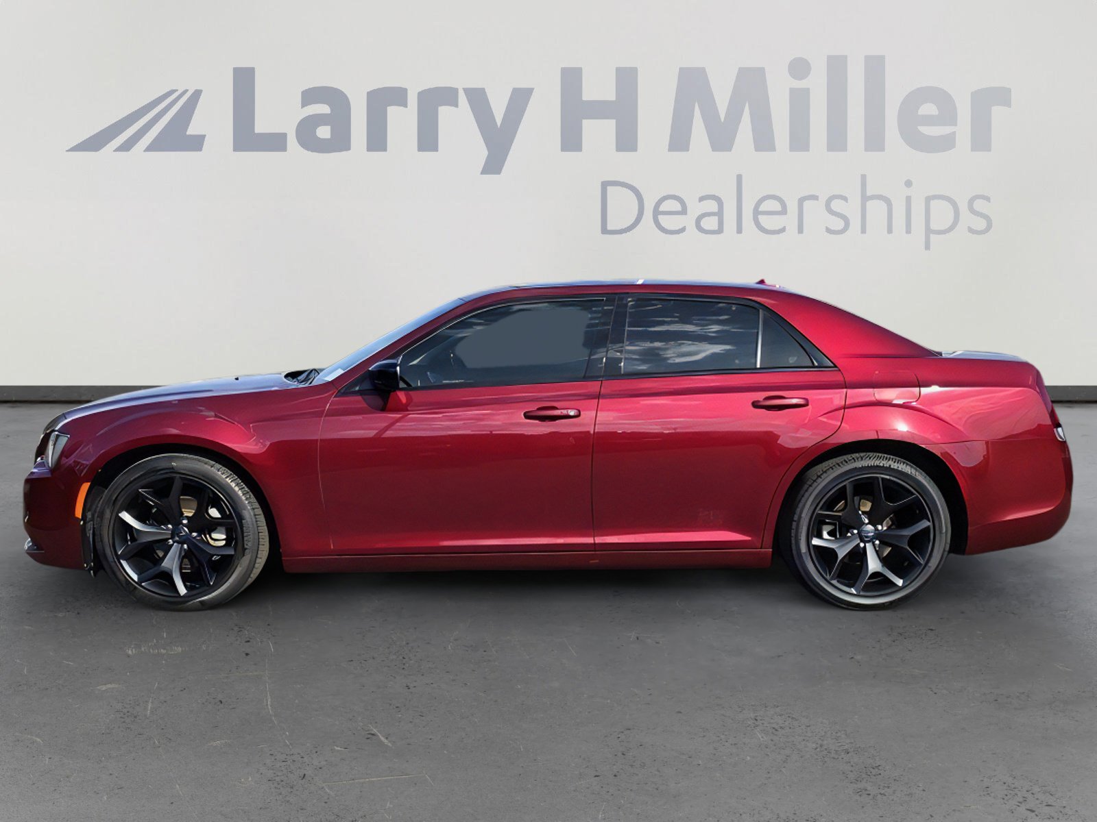 2021 Chrysler 300 Touring Limited photo 3