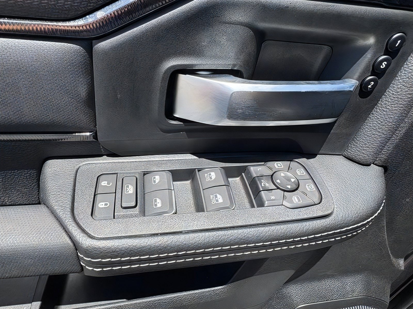 2026 RAM 2500 Rebel - Photo 16