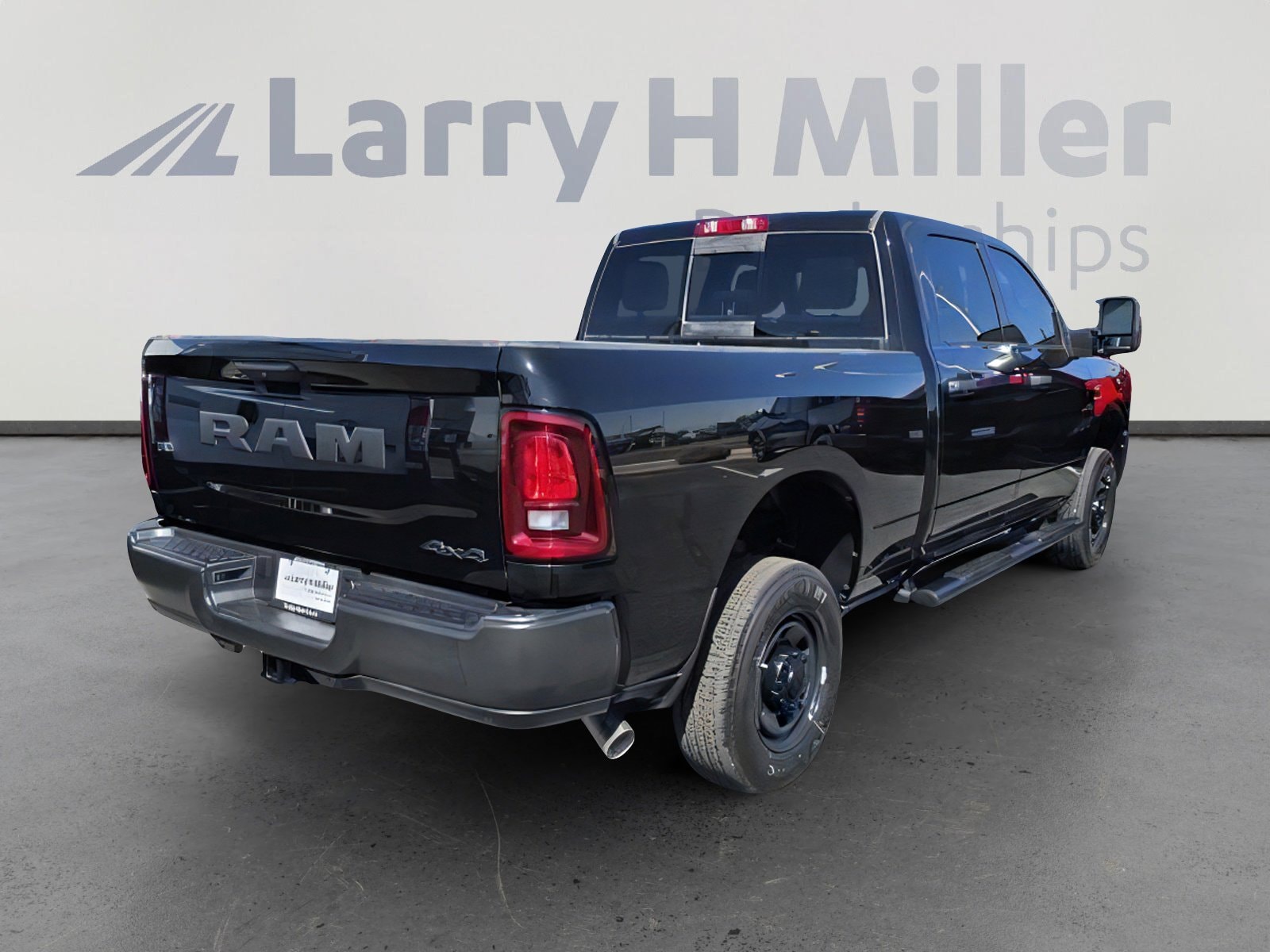 2025 RAM 2500 Tradesman - Photo 6
