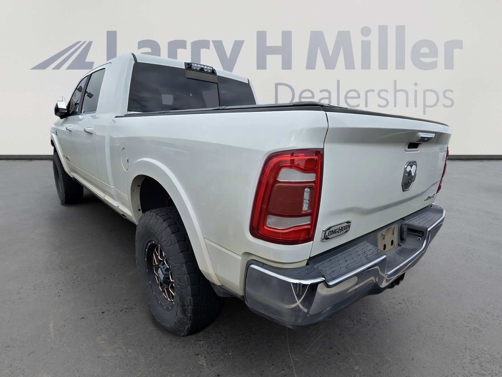 2019 Ram 3500 Longhorn photo 3