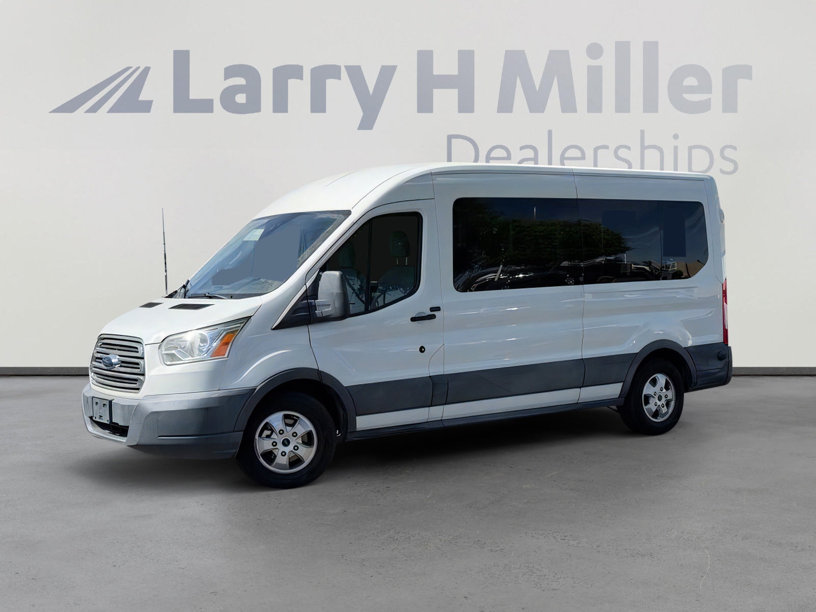 2017 Ford Transit Wagon XLT
