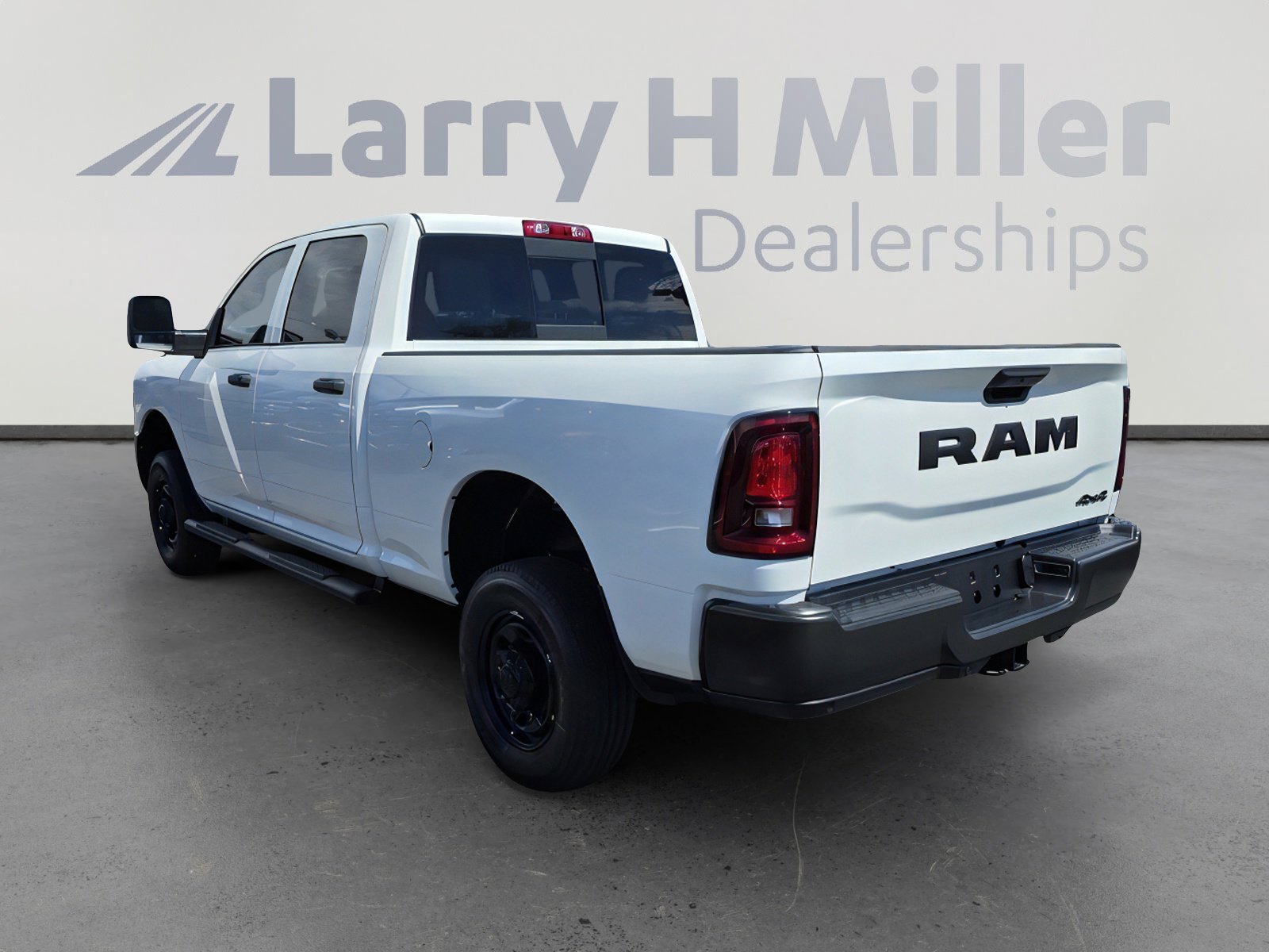 2026 Ram 2500 Tradesman photo 4