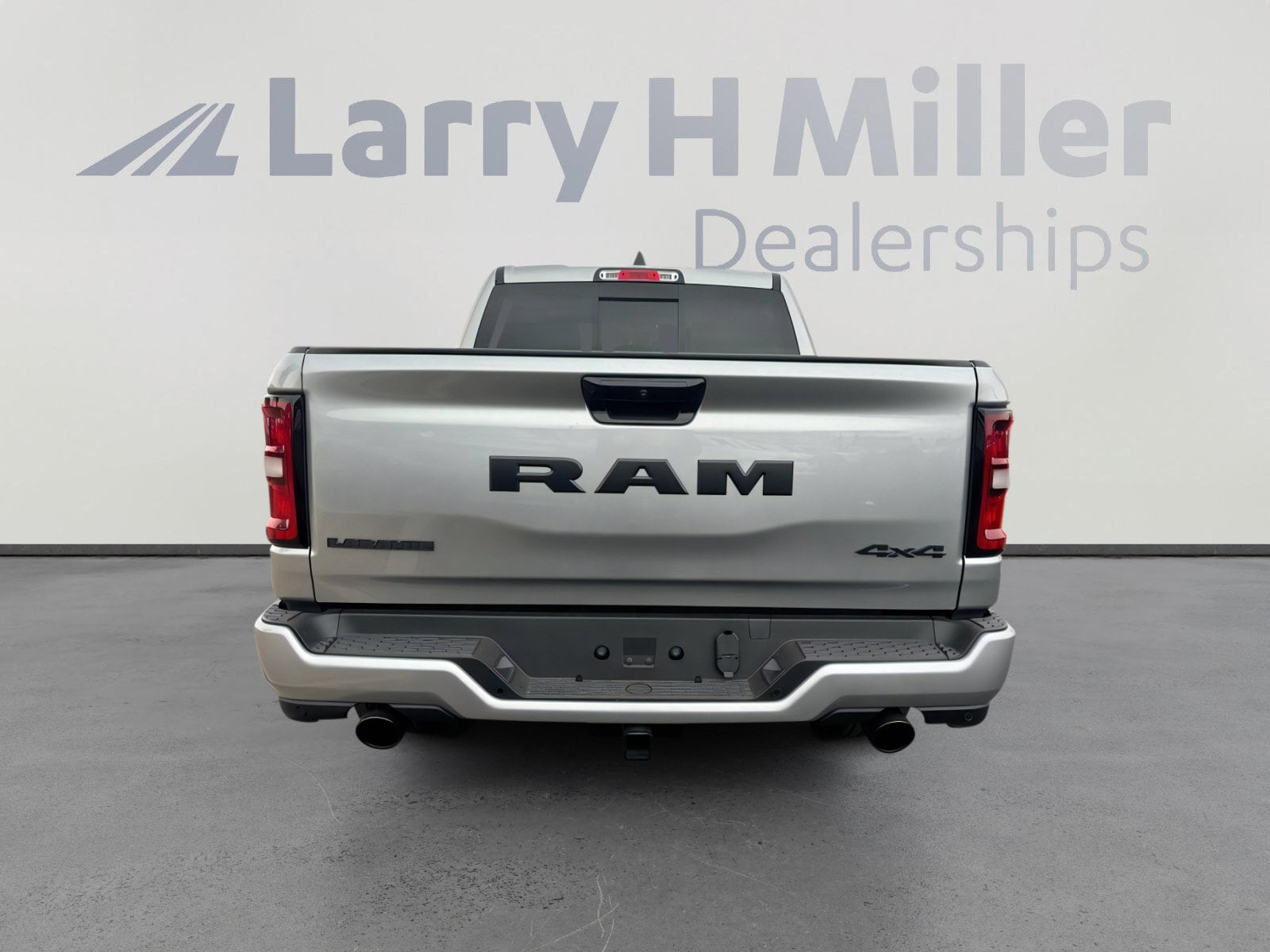 2026 RAM 1500 Laramie - Photo 6