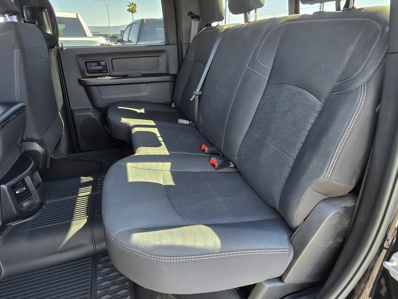 2025 RAM 2500 Tradesman - Photo 18