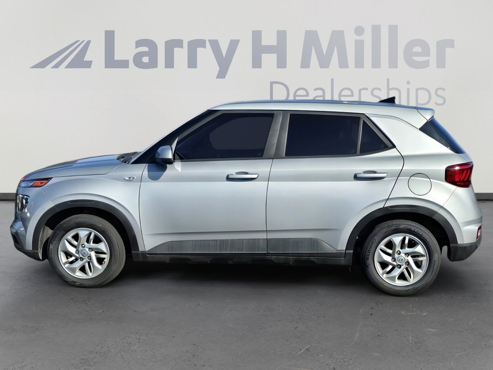 2021 Hyundai Venue SE photo 3