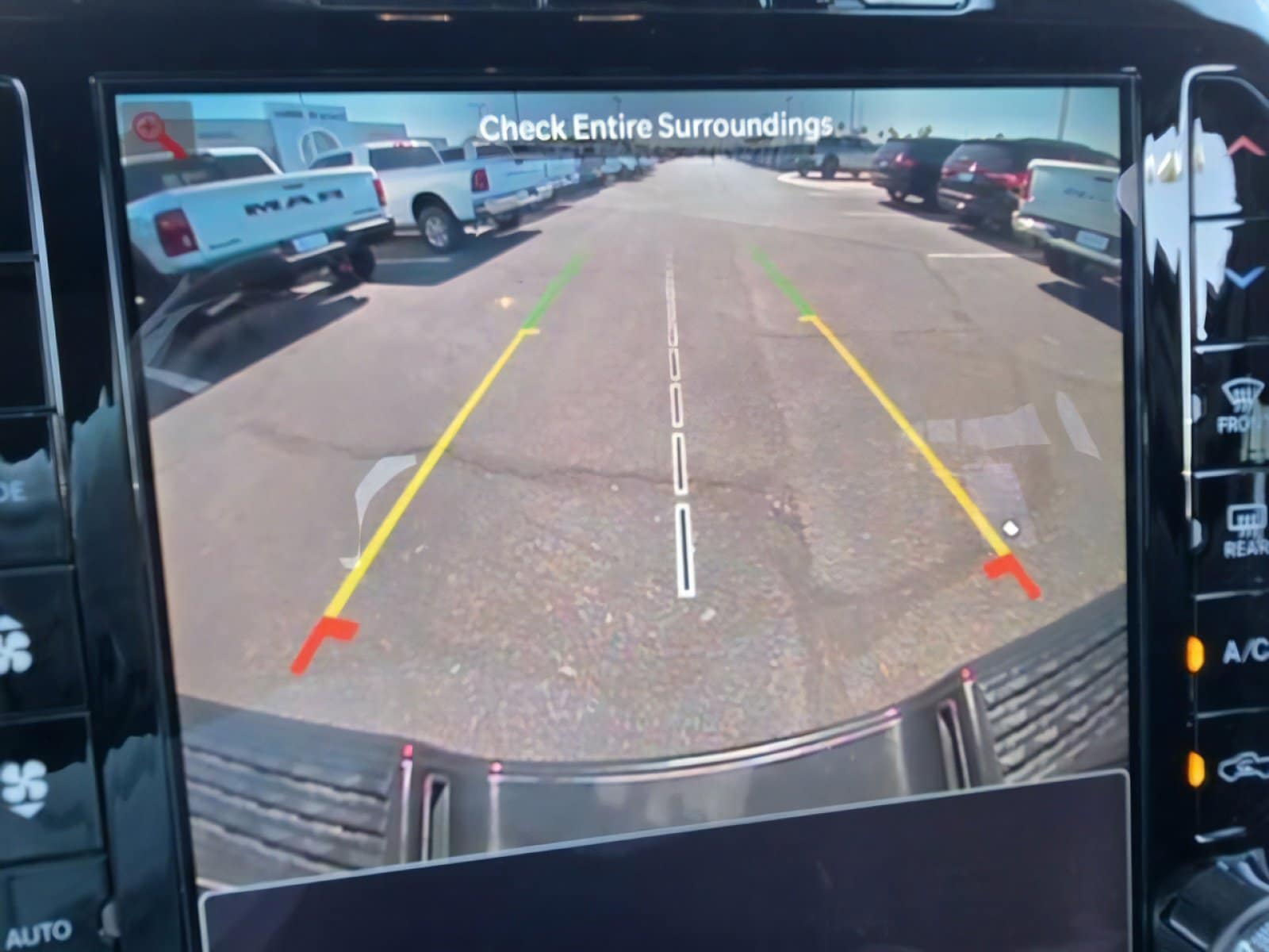 2025 RAM 2500 Tradesman - Photo 31