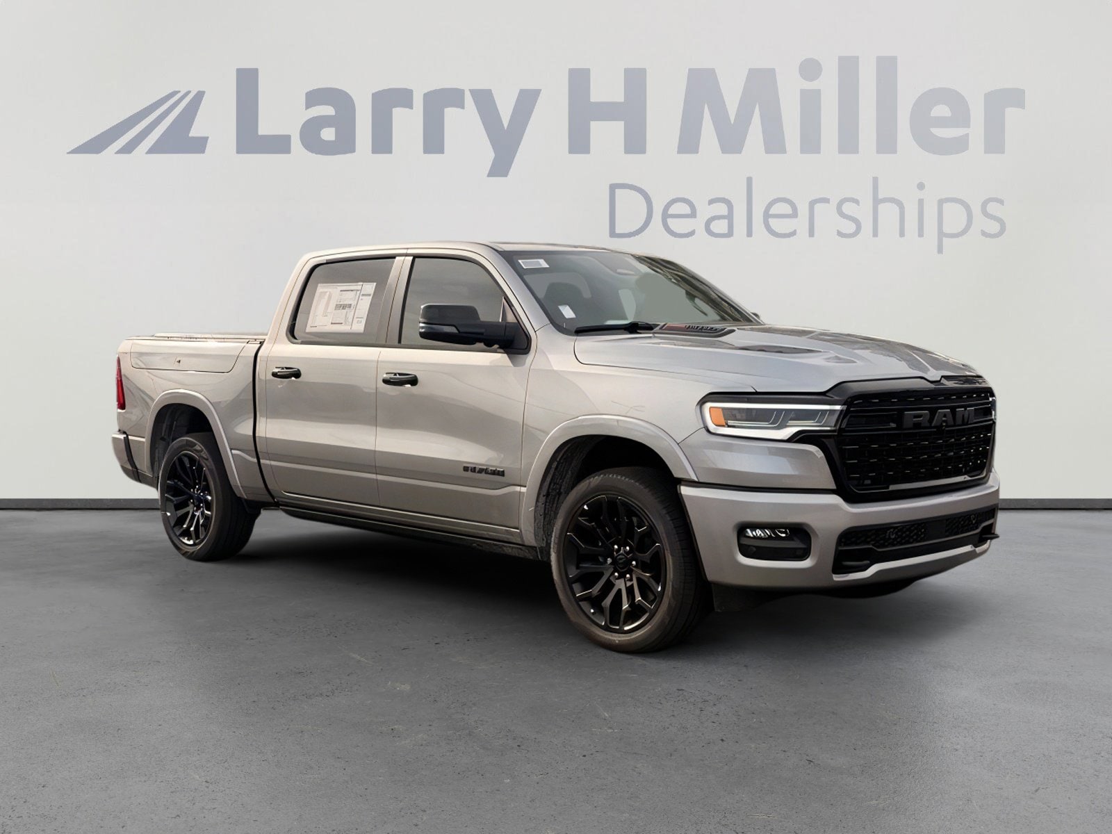 2026 RAM 1500 Limited - Photo 8