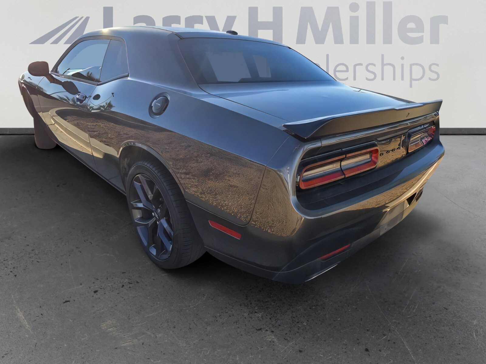 2020 Dodge Challenger SXT photo 4