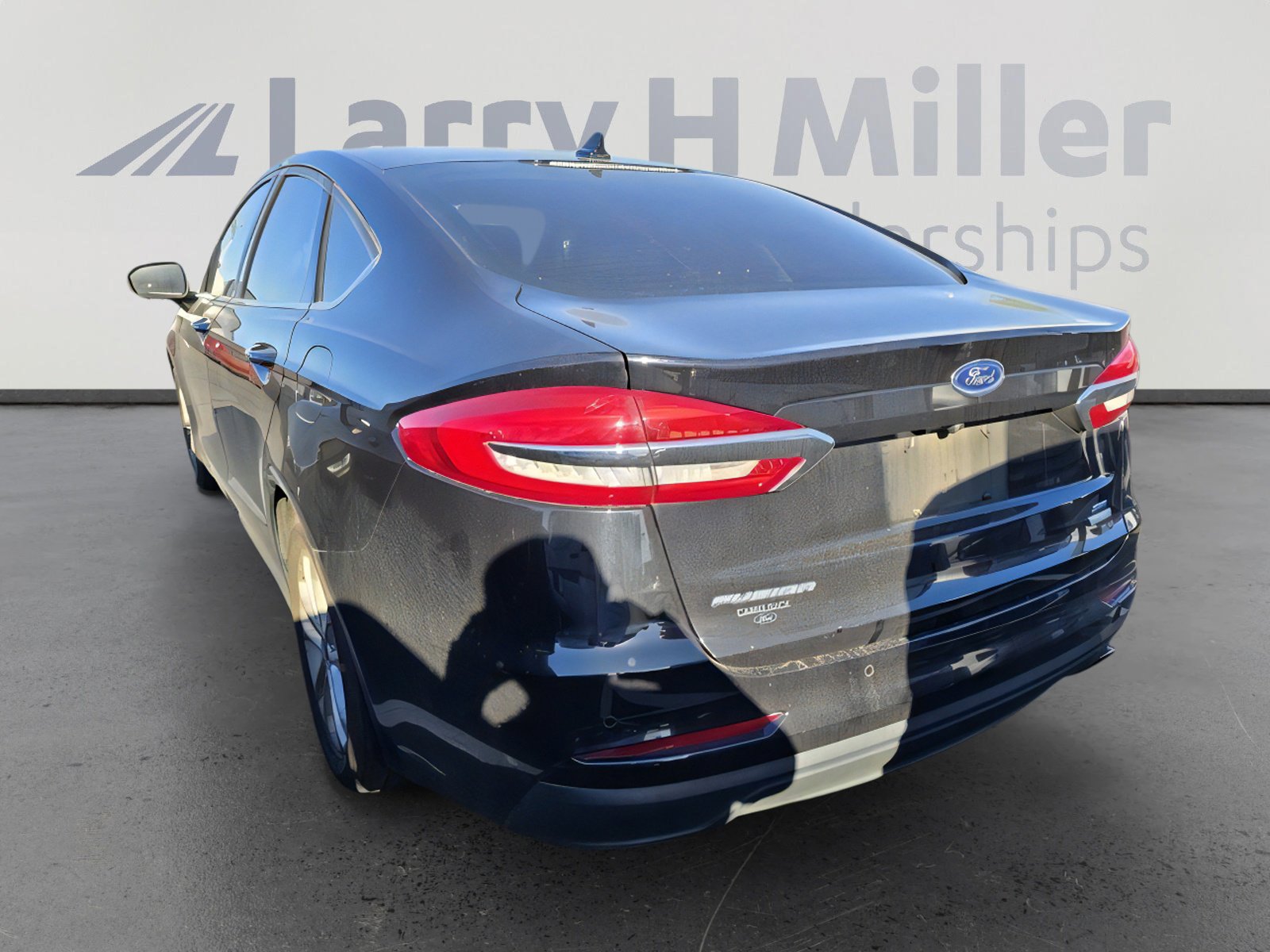 2020 Ford Fusion SE photo 3