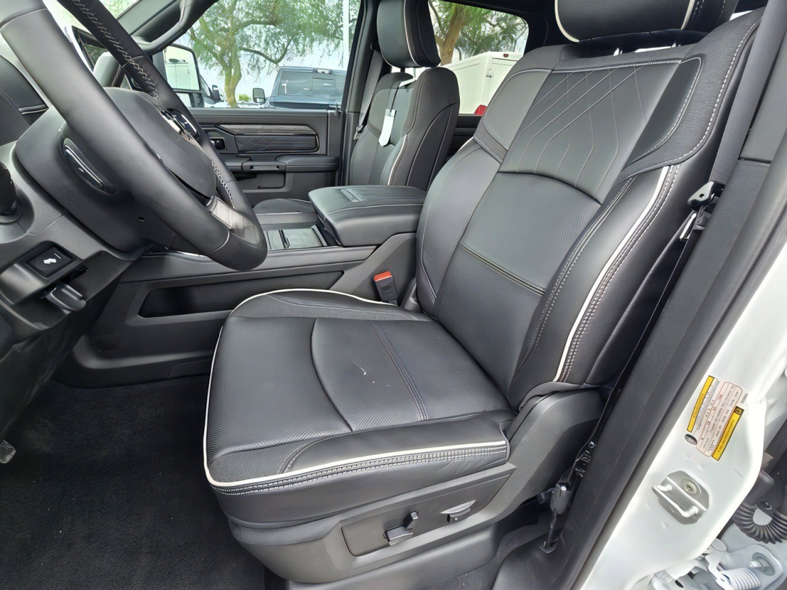 2026 RAM 2500 Limited - Photo 16