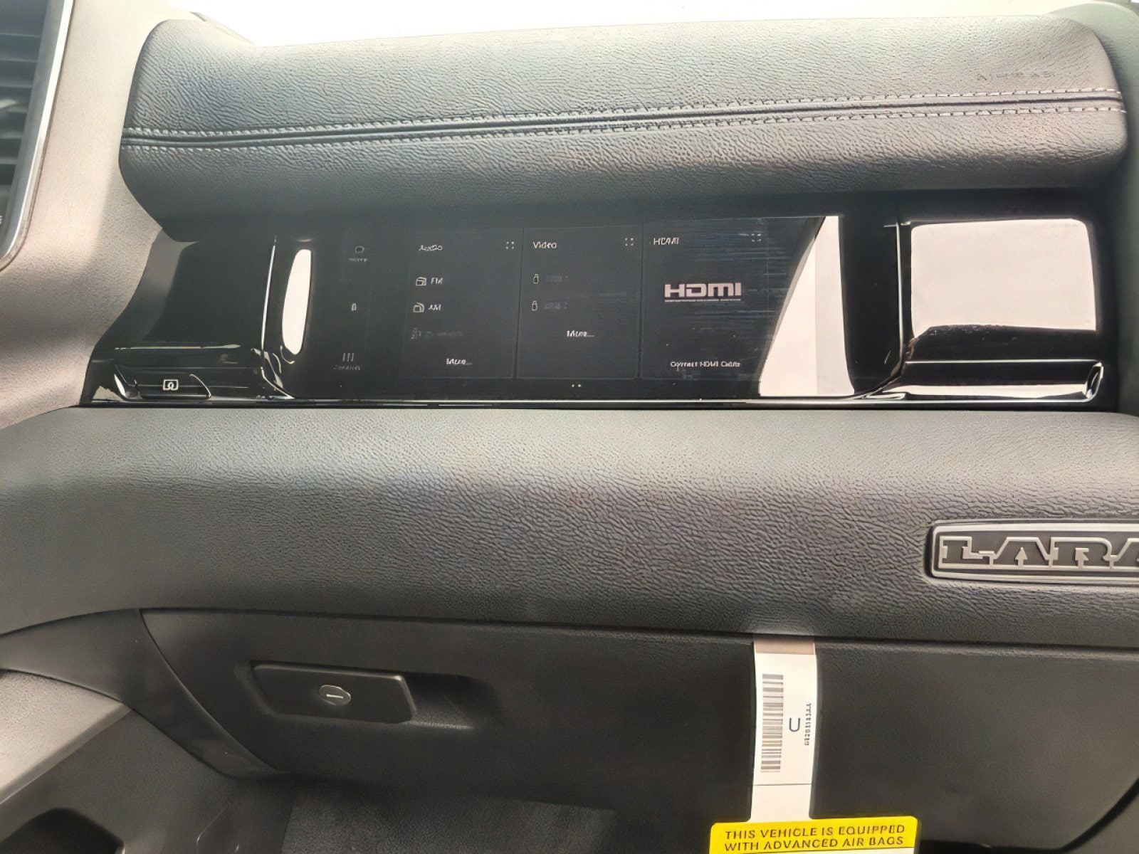2026 RAM 1500 Laramie - Photo 24