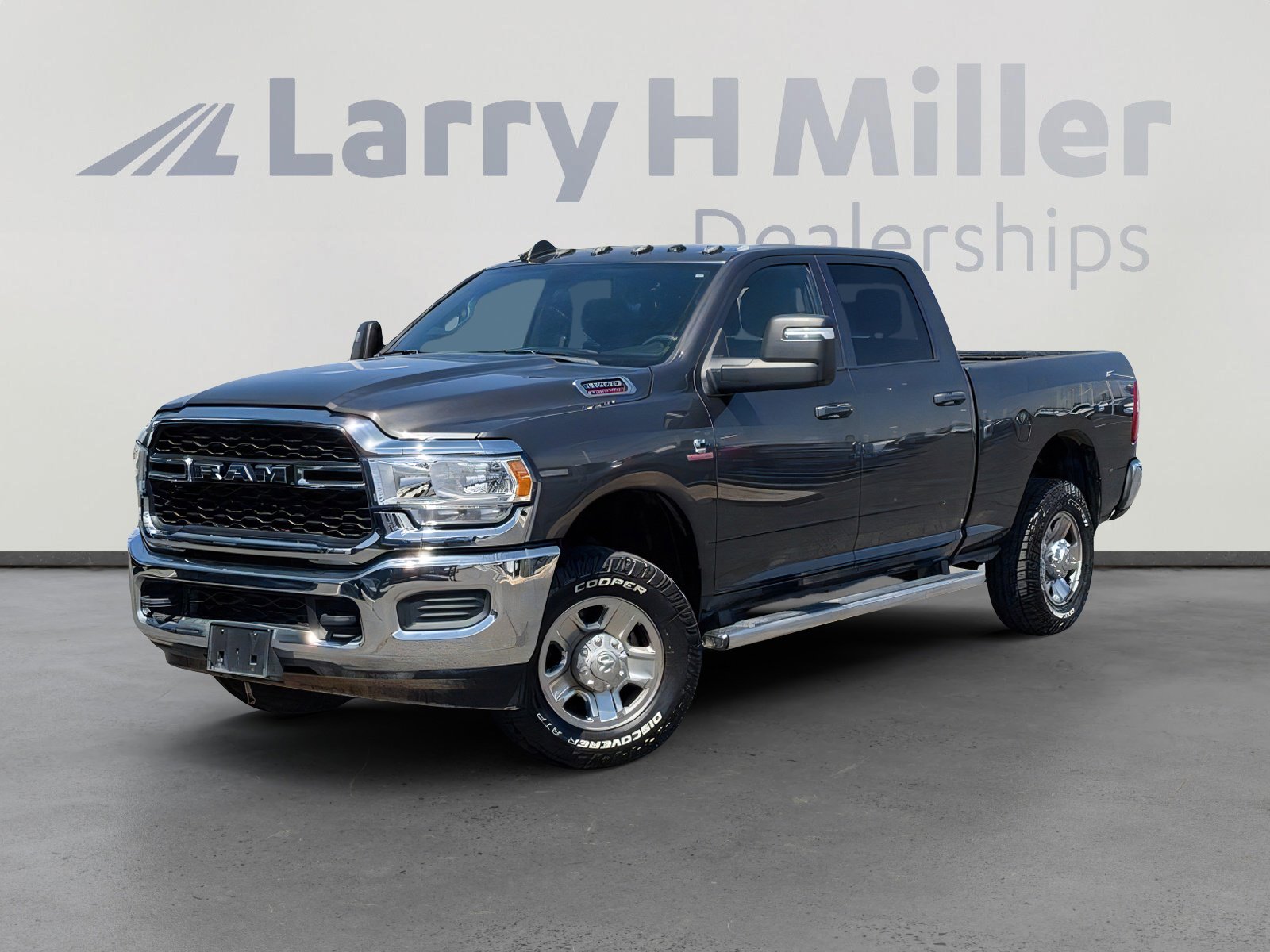 2023 RAM 3500 Tradesman 4X4 Crew Cab SWB's photo