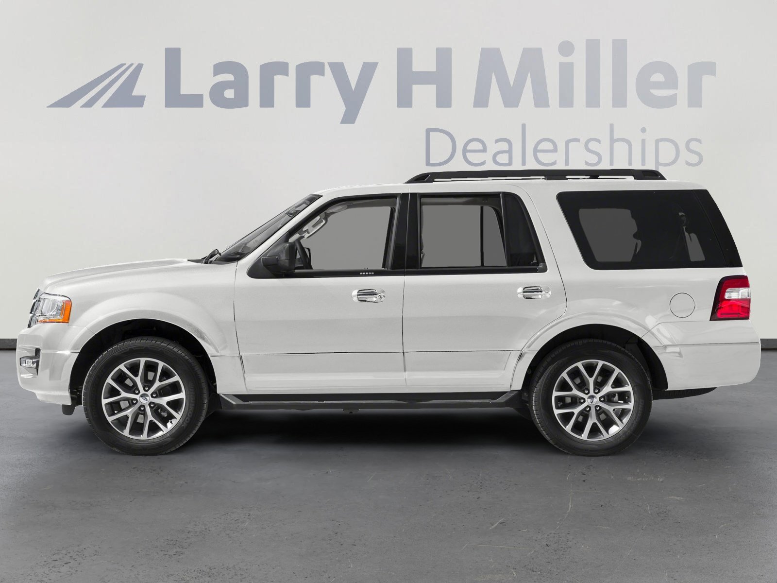 2015 Ford Expedition XLT photo 2