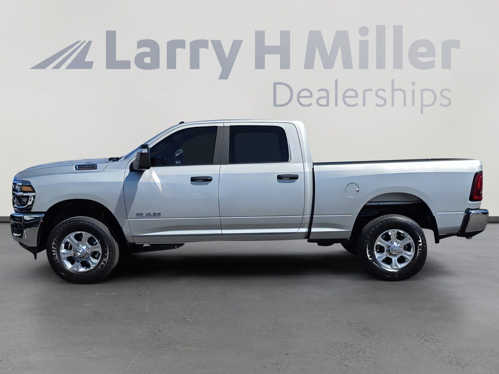 2026 Ram 2500 Big Horn photo 3