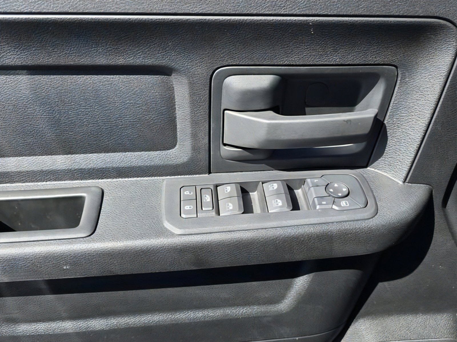 2025 RAM 2500 Tradesman - Photo 14