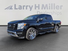 2022 Nissan Titan SV Truck Crew Cab