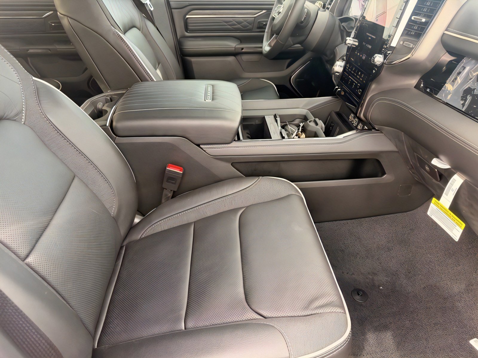 2026 RAM 1500 Limited - Photo 12