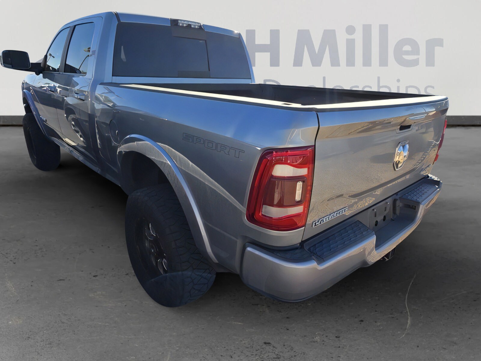 2019 Ram 2500 Laramie photo 3