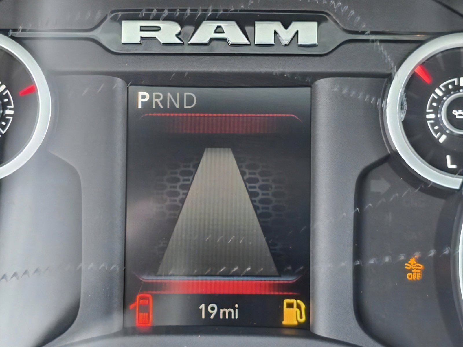 2025 RAM 2500 Tradesman - Photo 12