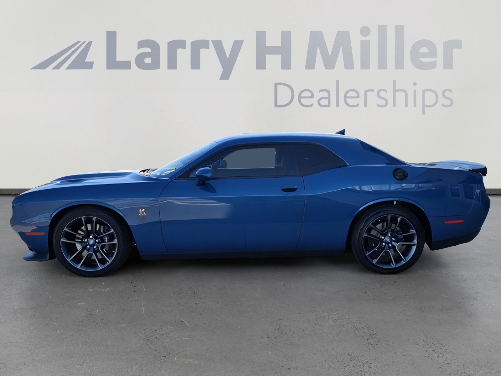 2023 Dodge Challenger R/T Scat Pack photo 3