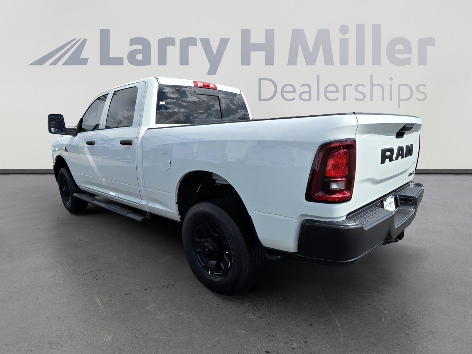 2026 Ram 3500 Tradesman photo 4